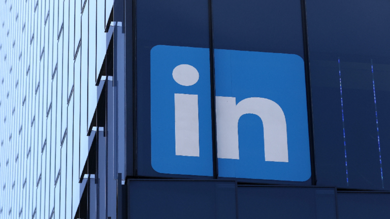 LinkedIn testing Premium Company Page subscription with AI-assisted content creation