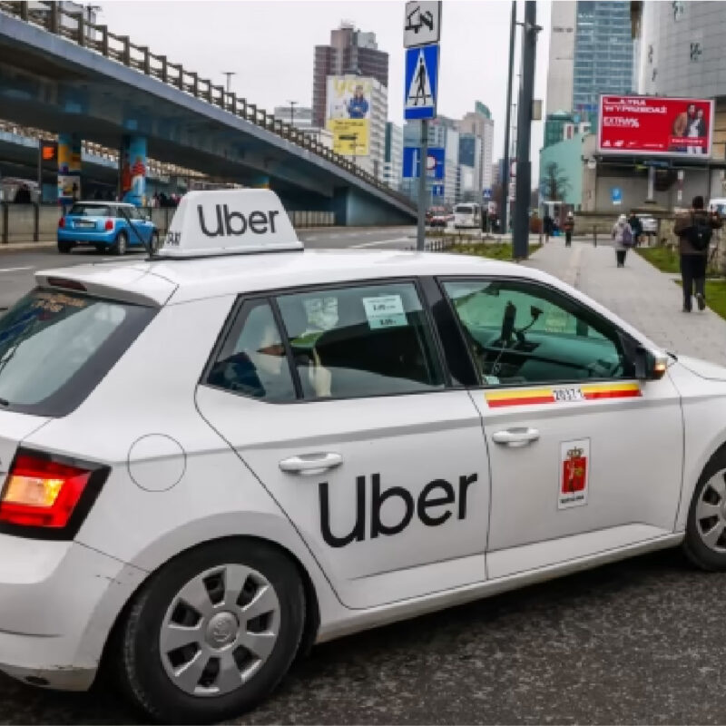 Cruise and Uber Partner to Bring Robotaxis to Ride-Hailing Platform in 2025